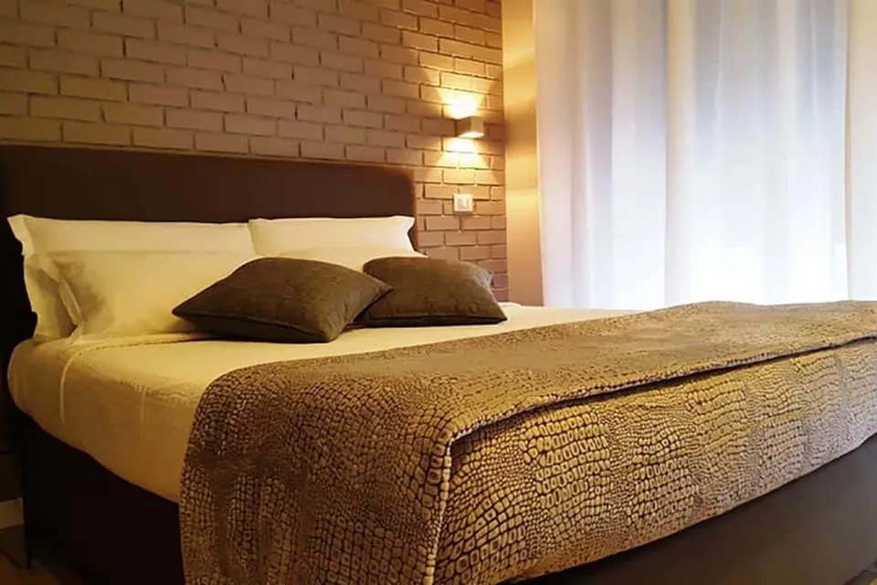 Alma Hotel